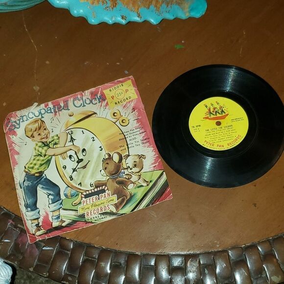 Vintage Peter Pan Records The Syncopated Clock The Little Tin Soldier Vinyl 392 - Picture 1 of 7
